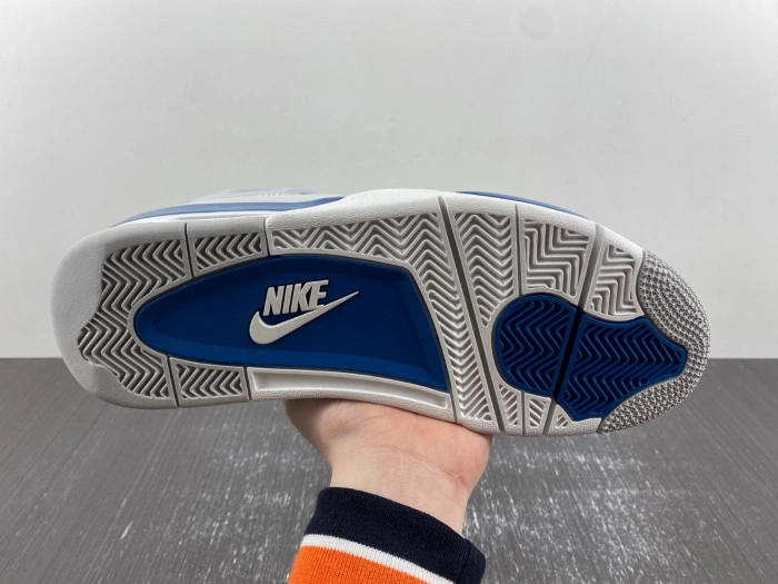 Air Jordan 4 "Military Blue"  FV5029-141