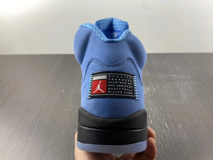 Air Jordan 5 RETRO  “UNC”  DV1310-401