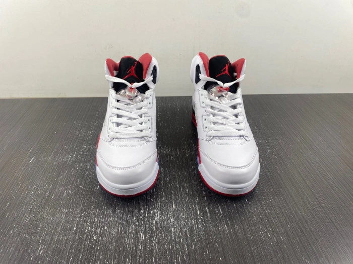Air Jordan 5 Retro Fire Red (2024)  136027-120