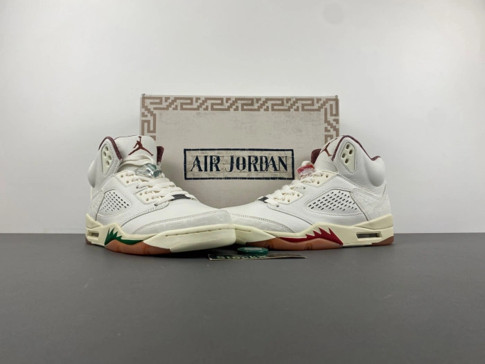 Air Jordan 5 "El Grito" Sail and Dark Pony    HF8833-100