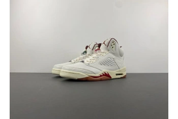 Air Jordan 5 "El Grito" Sail and Dark Pony    HF8833-100