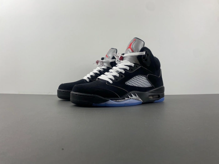 Air Jordan 5 “Black Metallic Reimagined” (2025)