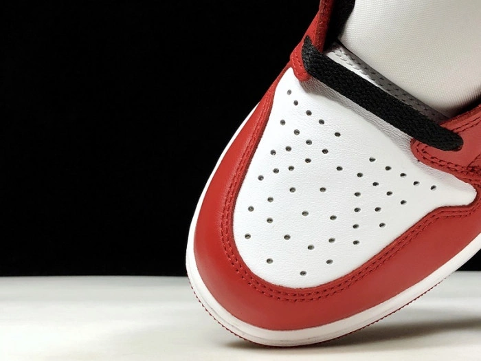 Air Jordan I 1 Retro High OG Chicago Bulls 555088-101