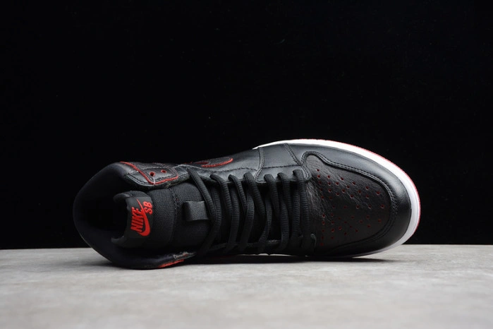 Air Jordan I 1 SB QS Black Lance Mountain 653532-002