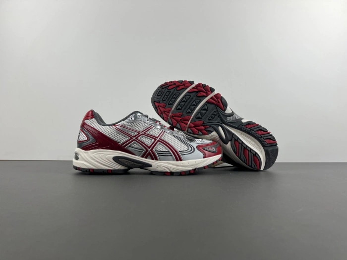 Asics Gel-Kahana Tr V4 "Red Silver"