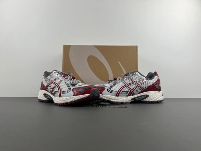Asics Gel-Kahana Tr V4 "Red Silver"