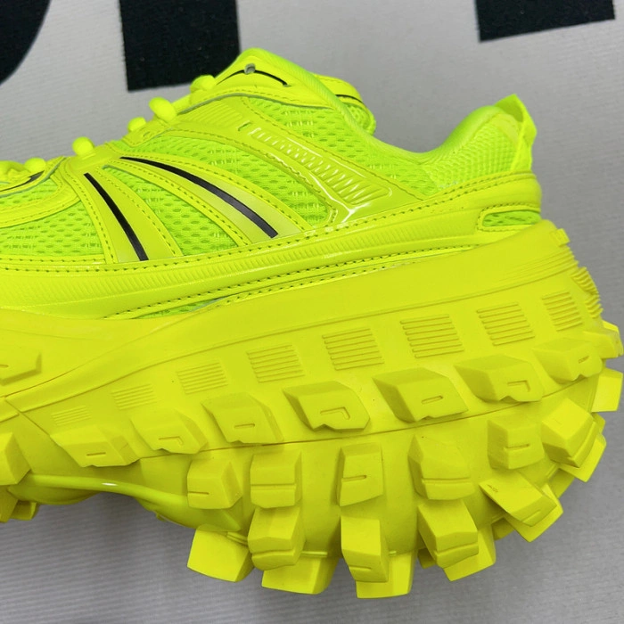 BALENCIAGA Defender