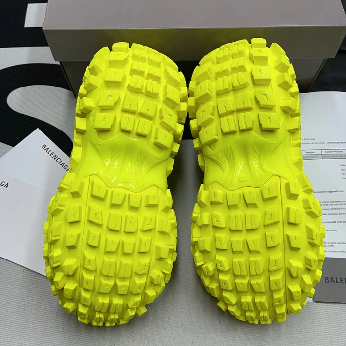 BALENCIAGA Defender
