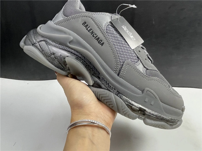 BALENCIAGA Sneaker Triple.s.Gomma Dark Grey 541624 W2GA1 1801
