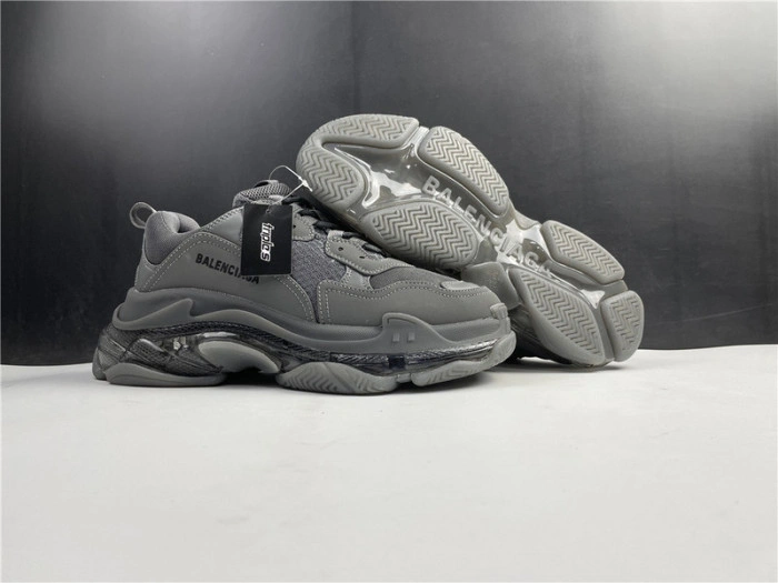 BALENCIAGA Sneaker Triple.s.Gomma Dark Grey 541624 W2GA1 1801
