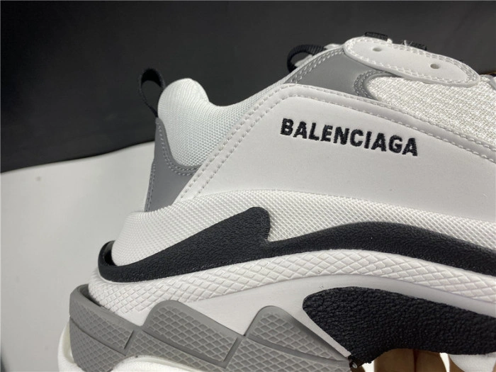 BALENCIAGA Sneaker Triple.s.Gomma Gray 536737 W0901 9089