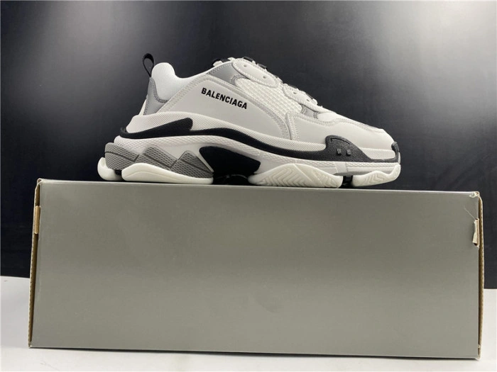 BALENCIAGA Sneaker Triple.s.Gomma Gray 536737 W0901 9089