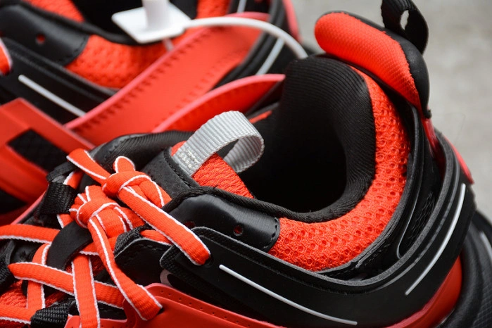 BALENCIAGA Track Trainer  Red And Black 542023 W1GB8 5201