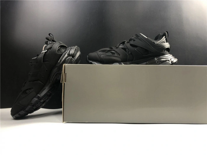 BALENCIAGA Track Trainer Black 542023 W3GB1 7302