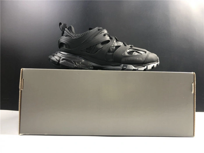 BALENCIAGA Track Trainer Black 542023 W3GB1 7302