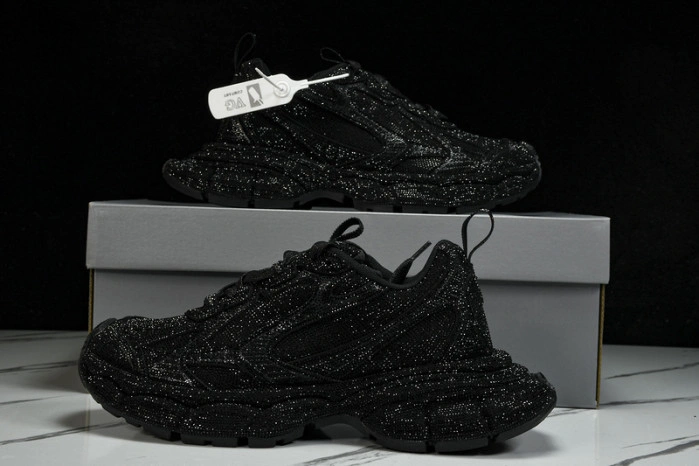 BLCG 3XL SNEAKER (crystal)