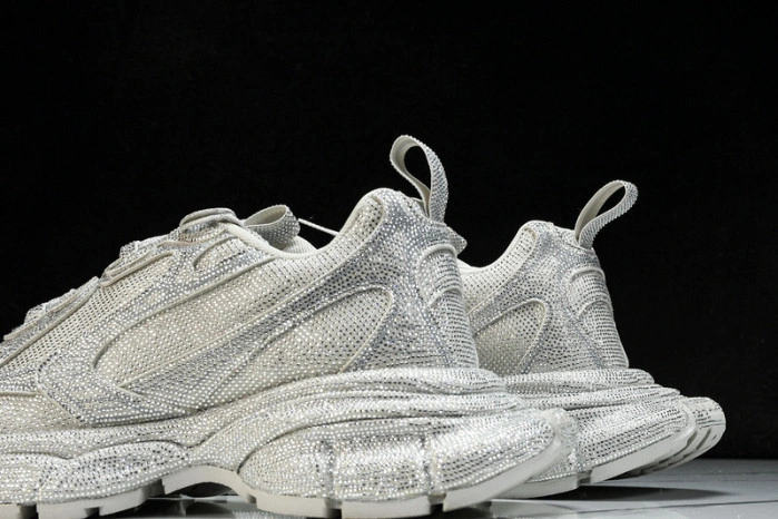 BLCG 3XL SNEAKER (crystal)