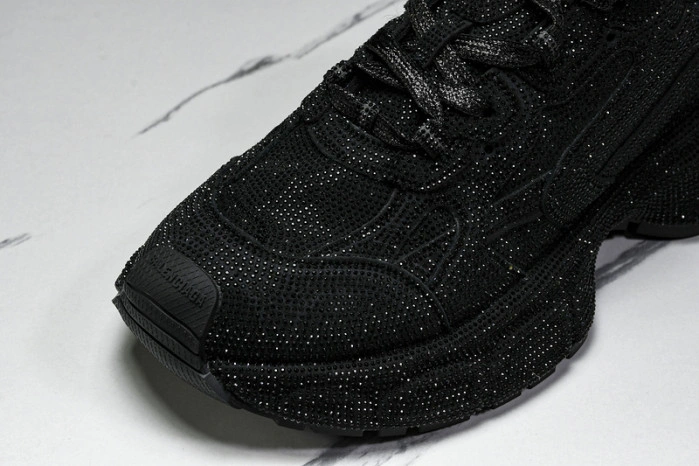 BLCG 3XL SNEAKER (crystal)