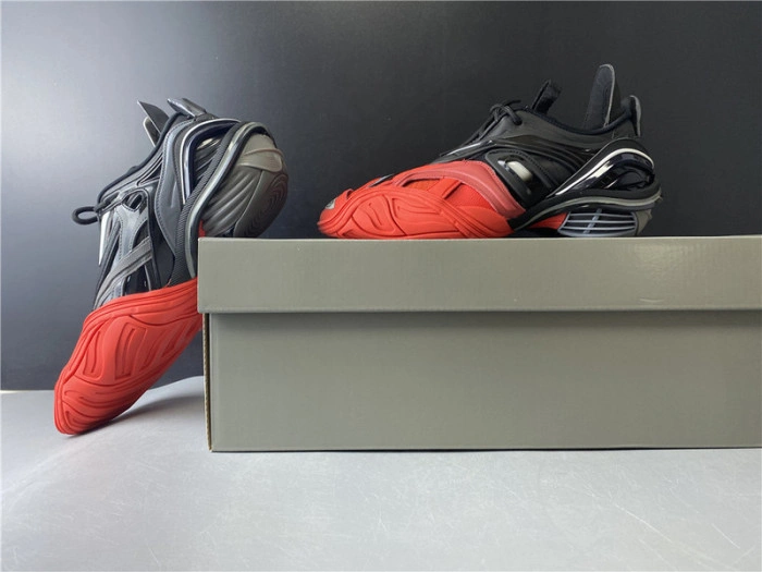 BLCG 5.0 TYREX 20SS RUNWAY RED AND BLACK 617535 W2CB1 1060