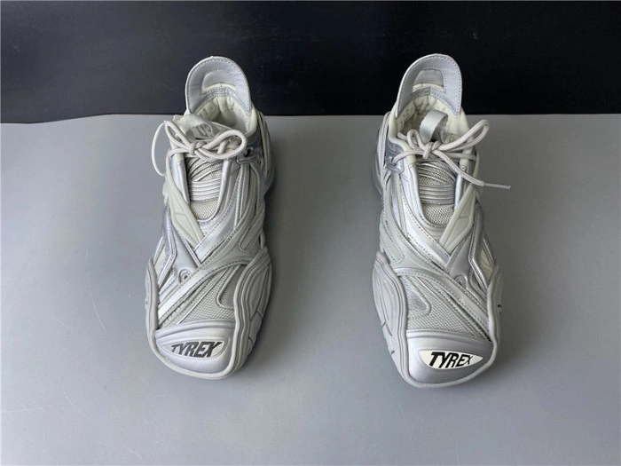 BLCG 5.0 TYREX 20SS RUNWAY SLIVER GREY 617517 W2WA1 8100