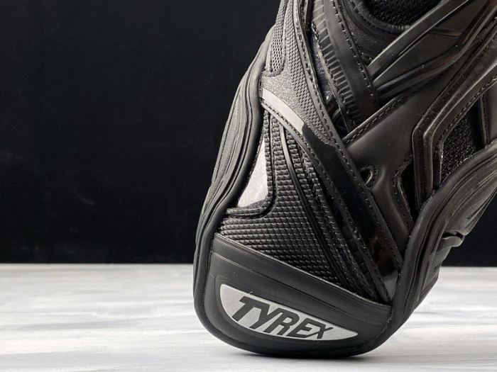 BLCG 5.0 TYREX 20SS RUNWAY