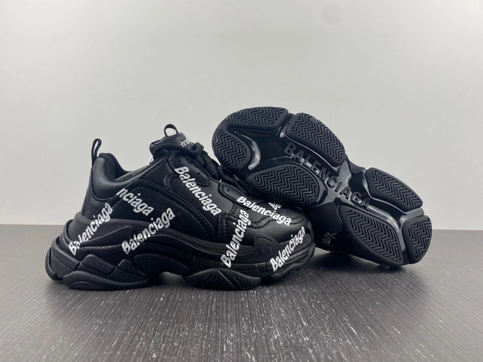 BLCG Sneaker Triple.s.Black 536737 W2FAB1090