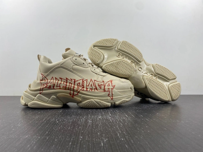 BLCG Sneaker Triple.s.Gomma Beige letters