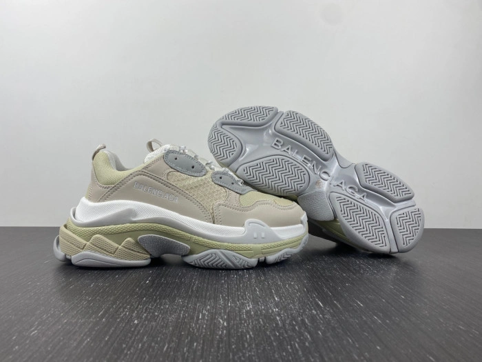 BLCG Sneaker Triple.s.Gomma Gray-light green   524039 W2FW4 9790