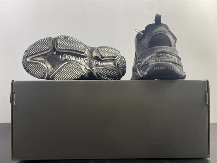 BLCG Sneaker Triple.s.Gomma Grey Black 524039 W03B5 9870