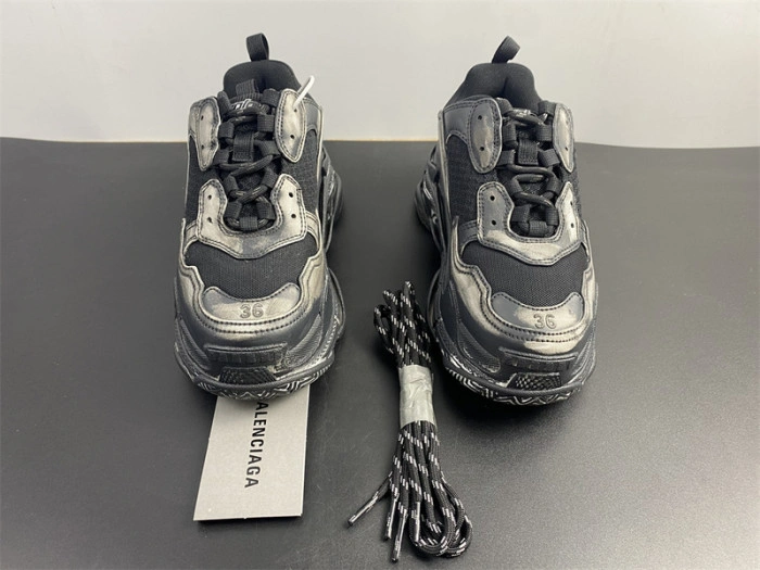 BLCG Sneaker Triple.s.Gomma Grey Black 524039 W03B5 9870