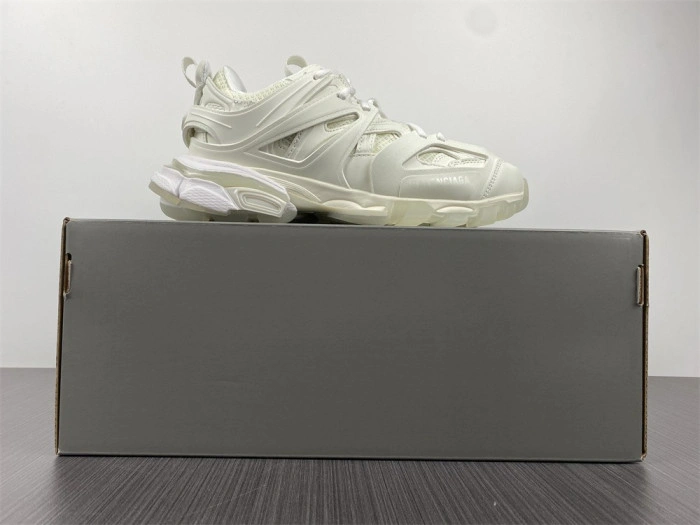 BLCG Track Trainer White Glow In The Dark  542436 W3CR1 9000