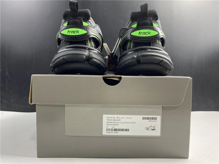 BLCG Track Trainer black green 542436 W2LA1 2042