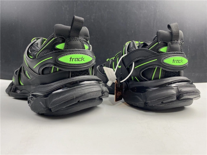 BLCG Track Trainer black green 542436 W2LA1 2042