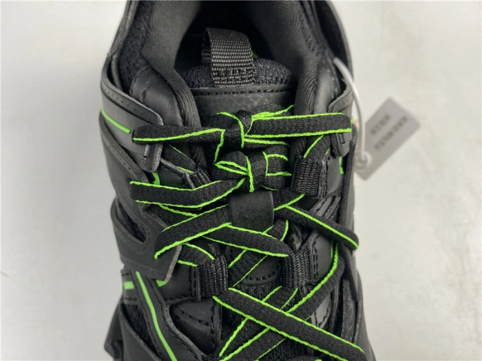 BLCG Track Trainer black green 542436 W2LA1 2042