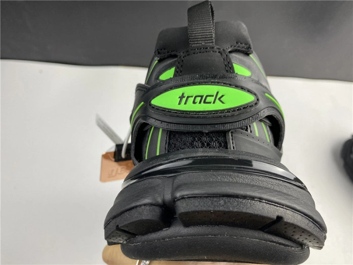 BLCG Track Trainer black green 542436 W2LA1 2042