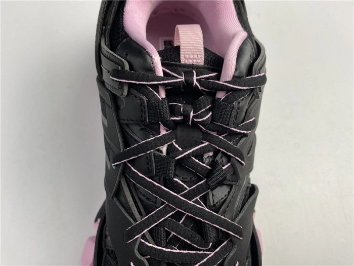 BLCG Track Trainer pink and black lighted 542023 W3AC1 1050