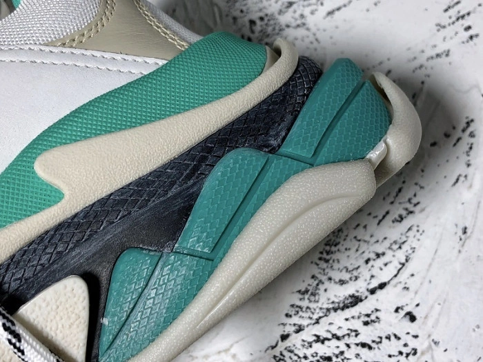 BLCG Triple S Trainer 'White Rose Black' (W)524038 W09O5 9035