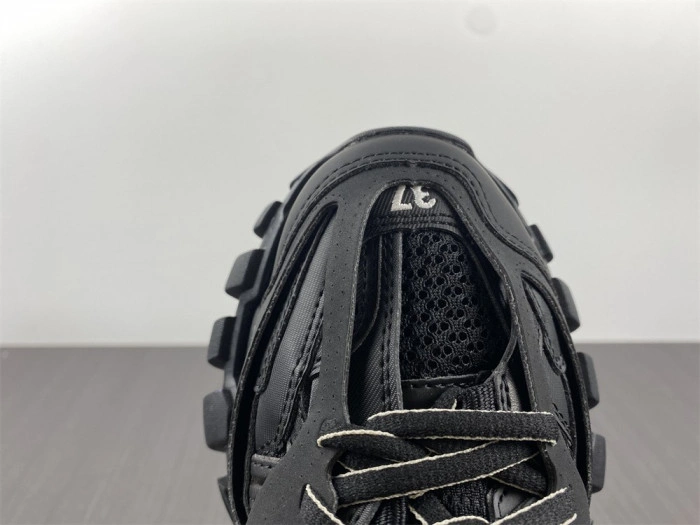 Balenciaga Track