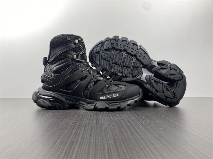 Balenciaga Track