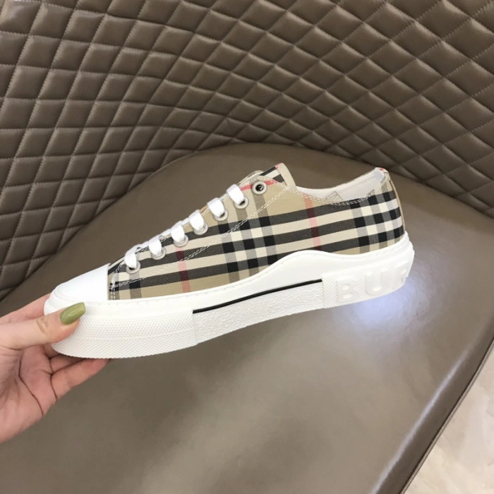 Burberry-Vintage Sneaker
