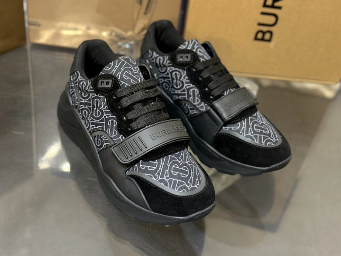 Burberry-Vintage Sneaker