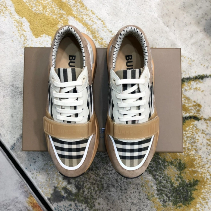 Burberry-Vintage Sneaker