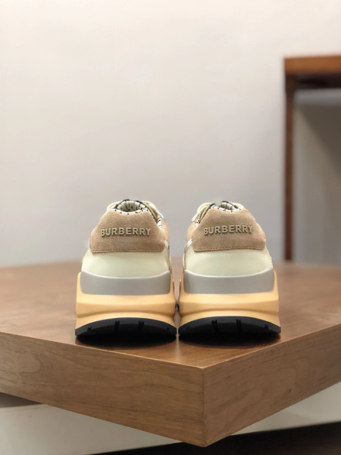 Burberry-Vintage Sneaker