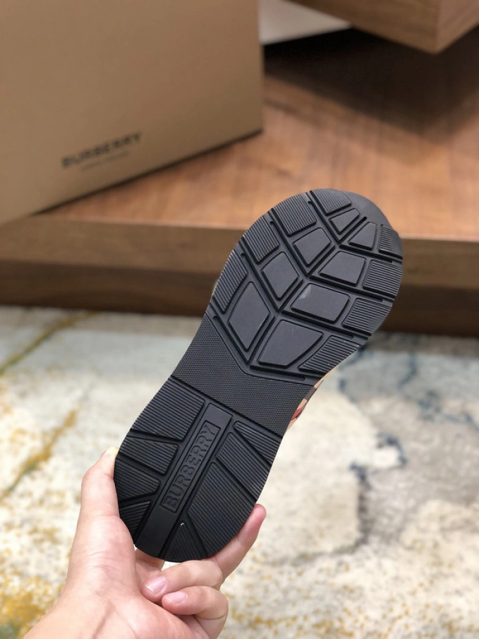 Burberry-Vintage Sneaker