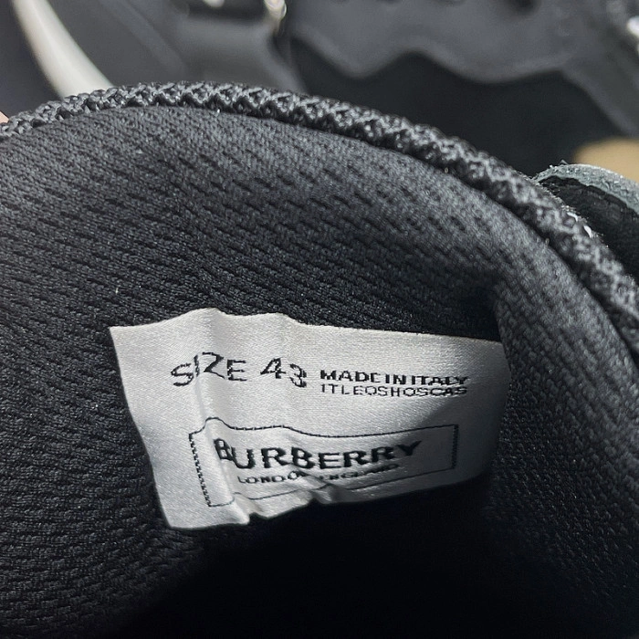 Burberry-Vintage Sneaker