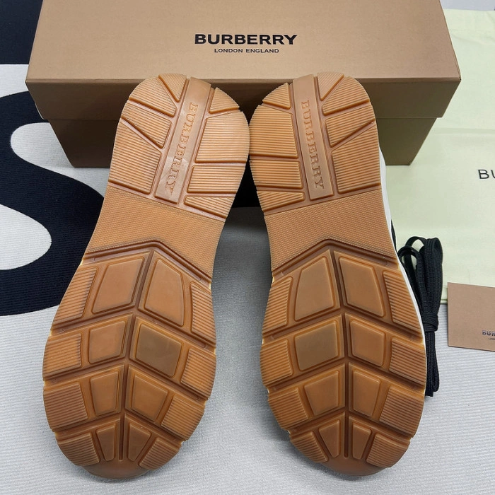 Burberry-Vintage Sneaker