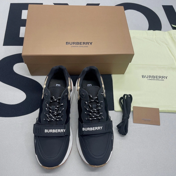 Burberry-Vintage Sneaker