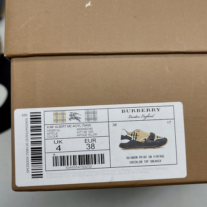 Burberry-Vintage Sneaker