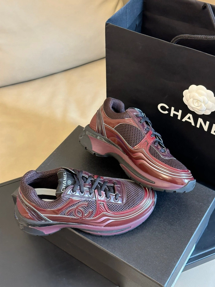 CH@NEL SNEAKERS