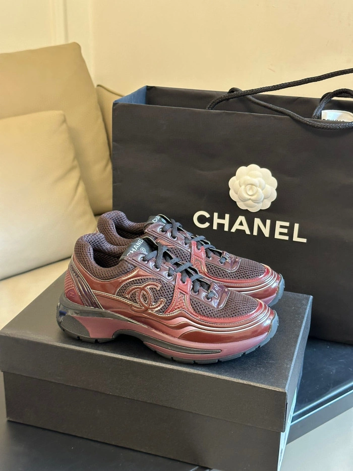 CH@NEL SNEAKERS